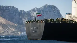 ABD Savunma Bakanı: Hürmüz Boğazı'ndan 34 gemi deniz ablukası başladığından beri geri çevrildi