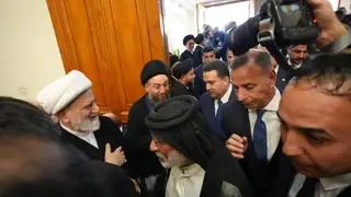 Başbakan Sudani, Seyyid Hüseyin Muhammed Hadi es-Sadr'ın taziye törenine katıldı