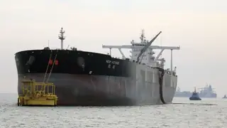 Kaynak: Komoror Bayrağı taşıyan petrol tankeri Irak limanları yakınında 850 bin varil yüklüyor
