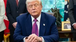 Trump: Washington'daki yemekli davette silahlı saldırgan yakalandı