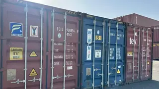 Ümmü Kasr Limanı'nda kaçakçılığı planlanan 5 konteyner dolusu motosiklet ele geçirildi