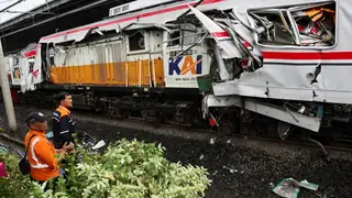 Endonezya'da Tren Kazası: 7 Ölü, 81 Yaralı
