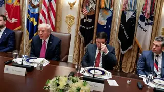 Trump ve üst düzey yardımcıları, enerji sektörü temsilcileriyle Beyaz Saray'da bir araya geldi