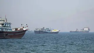 İran Deniz Kuvvetleri Komutanı: Hürmüz Boğazı'nı Umman Denizi Tarafından Kapattık