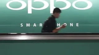 Oppo, Apple'ın 'Sıvı Cam Ekran' Teknolojisini Taklit Etmeye Hazırlanıyor