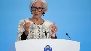 Avrupa Merkez Bankası faizi sabit tuttu ve enerji şoku nedeniyle 'ters rüzgarlar' konusunda uyardı
