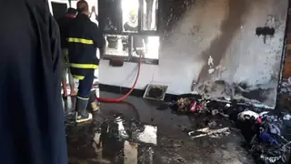 Kerkük'te bir sivil savunma personeli bulduğu yaklaşık 40 milyon dinarı sahibine teslim etti