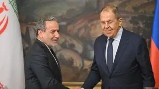 Lavrov ve Erakçi Orta Doğu'da çatışmaların tamamen durdurulmasını görüştü