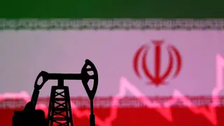 Bloomberg: İran petrol üretimini düşürmeye başladı