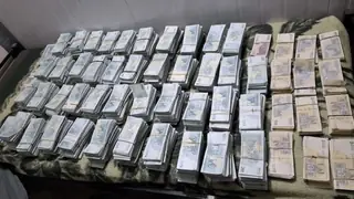 İran'da Irak sınırında 50 milyar riyalden fazla kaçak nakit ele geçirildi
