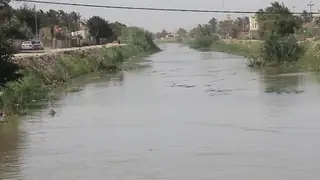 Zikar'da öğrenci servisi nehre düştü: 1 ölü