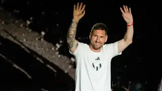 Lionel Messi'nin Serveti: Ne Kadar ve Yatırımları Neler?