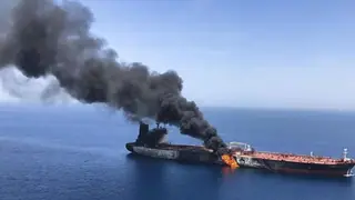 Hürmüz Boğazı'nda bir kargo gemisi meçhul bir cisimle hedef alındı