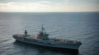 İranlı askeri kaynak: Hürmüz Boğazı'ndaki ABD birimleri hedef alındı