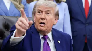 Trump’tan Venezuela Çıkışı: “51. Eyalet Olmasını Ciddi Şekilde Değerlendiriyorum”