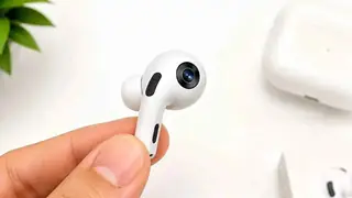 Apple, kameralı yeni AirPods Pro geliştiriyor