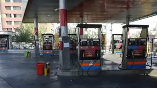 "Benzin Saati" Tahran'da Çalıyor: Yakıt Krizi Rejimin Seçeneklerini Daraltıyor