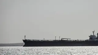 İran Petrol Tankeri Basra Körfezi'nden Kara Sularına Ulaştı