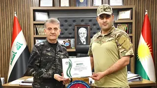 Süleymaniye polisi vefat eden kişinin ailesine 4300 dolar iade eden personeli ödüllendirdi