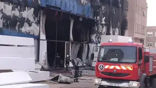 Musul'un Doğu Yakasındaki Plastik Fabrikada Yangın Çıktı
